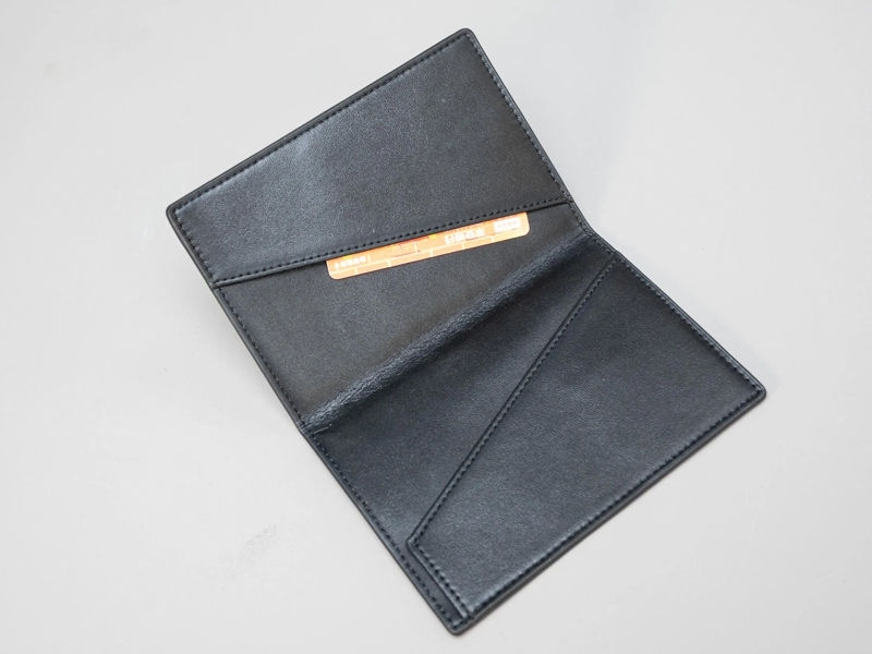 Bagaimana Godere Menjaga Kualitas Dompet Tetap Konsisten dalam Produksi Massal?